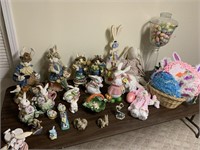 EASTER LOT WITH FIGURINES/DECOR ETC
