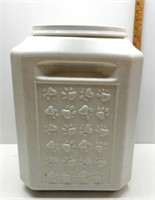 Pet Food Container