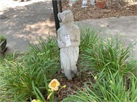 YARD STATUE OF WOMAN 43 IN TALL