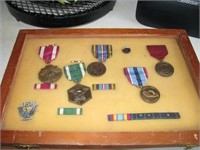 Misc US Military medals w/case