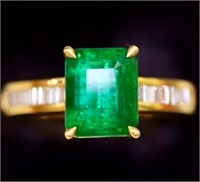 2.4ct Natural Emerald 18Kt Gold Ring