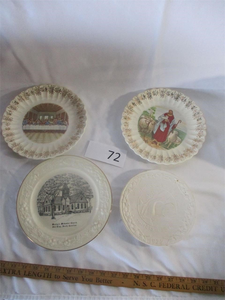 4 Vintage Christmas Plates