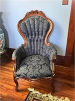 Blue Rose Bace Chair       26x30x45