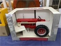 Scale Models Farmall 560 NF tractor, 1/8 scale