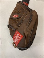 RAWLING’S ADULT BASEBALL GLOVE