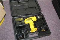 Dewalt drill w/battery and case