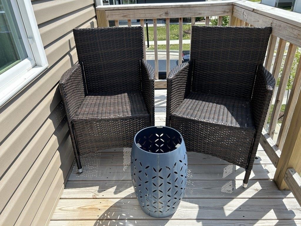 3PC OUTDOOR CHAIRS AND TABLE