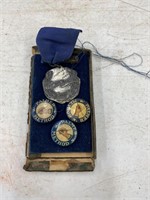 Medal and lapel pins