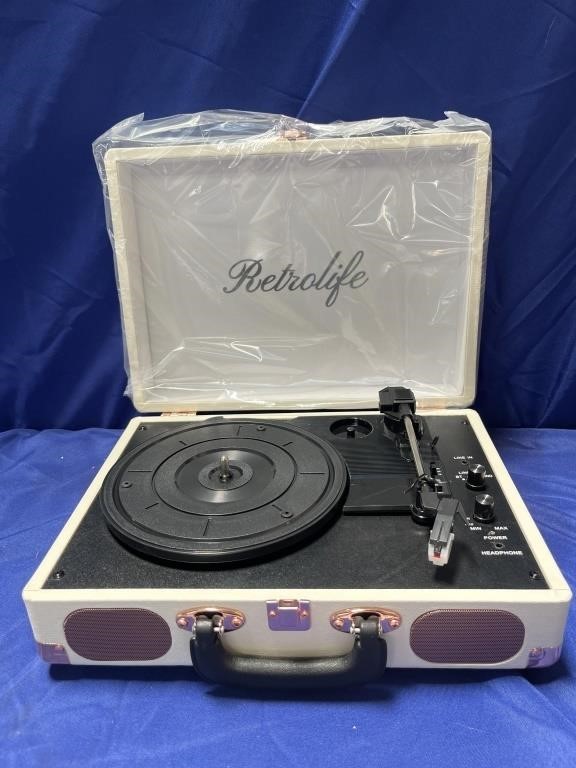 Retro vinyl recorder player suitcase turntable