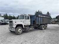 1984 Ford 8000 Silage Truck
