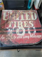 2 sided Vintage United Tres metal sign. 19x21