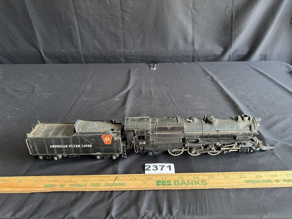 Antique American Flyer 312 Locomotive & Tender