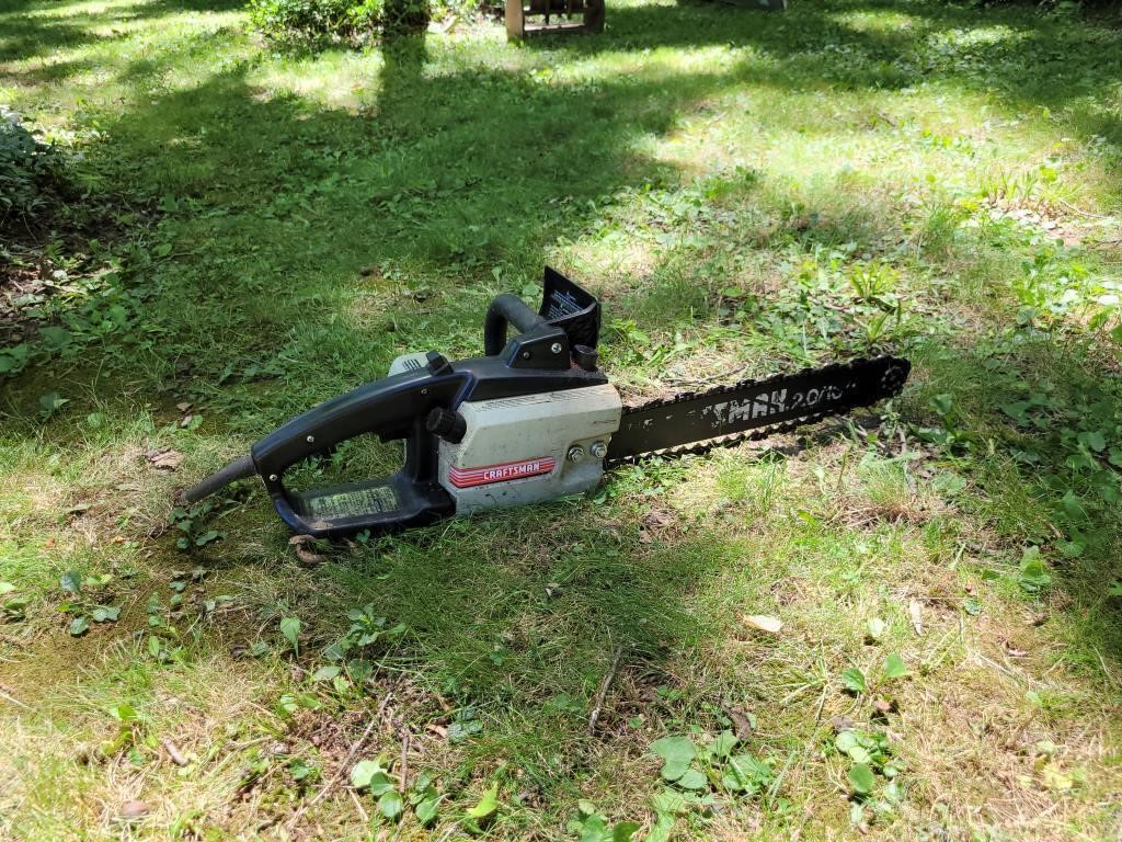 Craftsman 16" Chain Saw