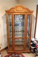 Nice Oak Grain 1-Door Lighted Curio Cabinet