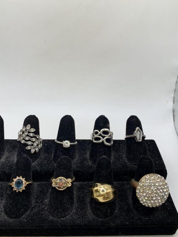 RING LOT OF 8