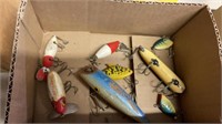 GROUP OF 8 VINTAGE FISHING LURES