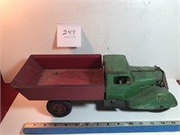 Wyandotte toy truck, dumps