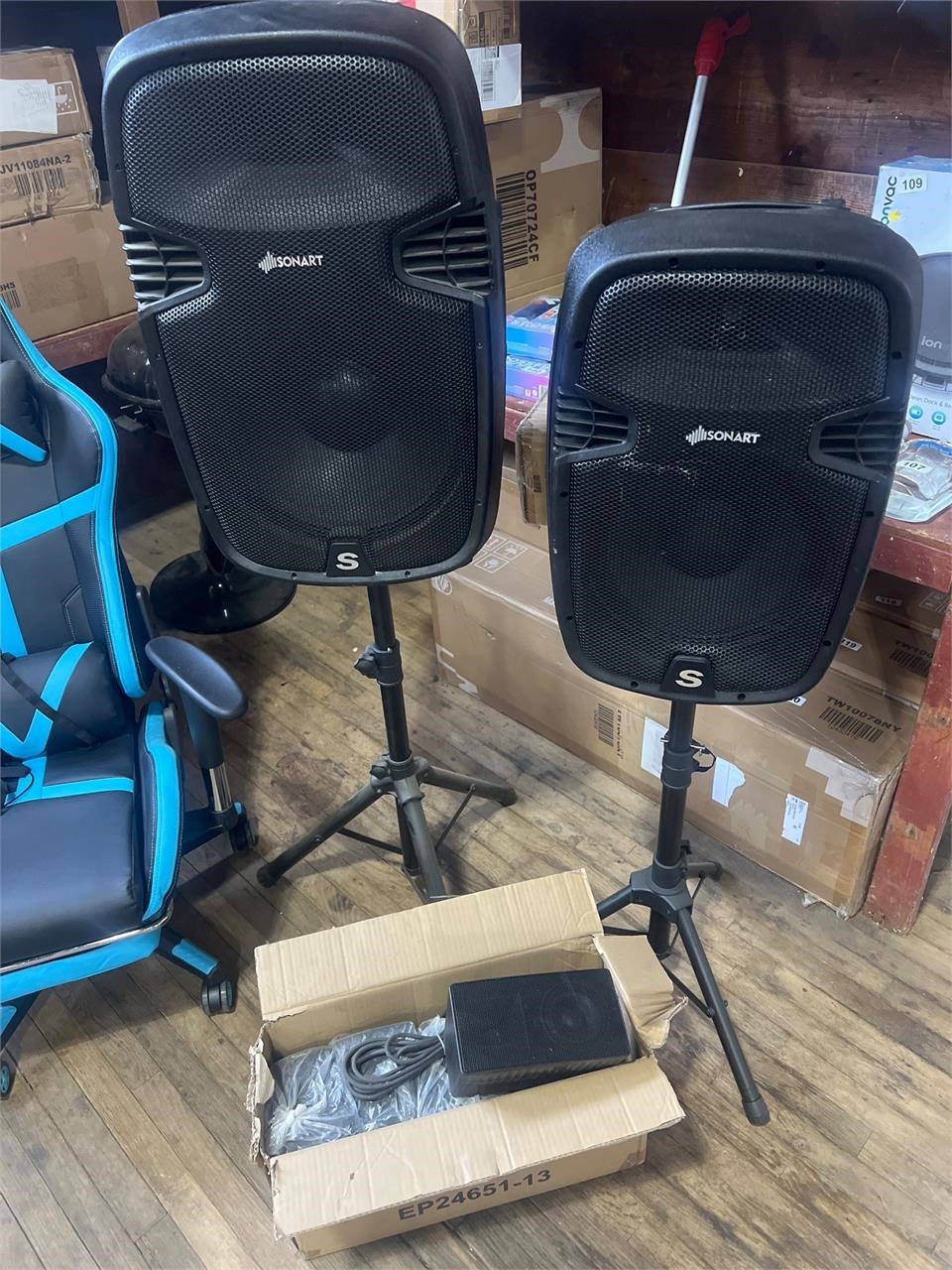 Reatil$1200 Sonart combo speakers