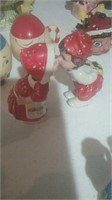 Kissing boys and girls salt and pepper shakers