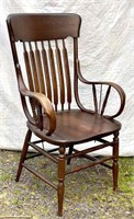 Chair with bentwood arms