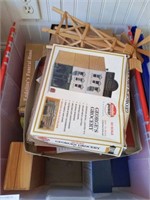 BOX OF ASSORTED TRAIN ACCESSORIES