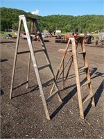 5' and 6' Wood step ladders