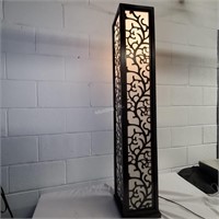 Tall floor lamp, vine design       - QF