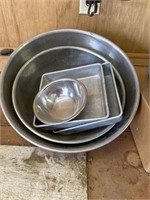 Stainless bowls and baking pans