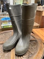 Northerner rubber boots size 8