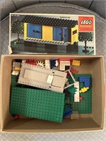 LOT OF LEGOS BOX IS EMPTY