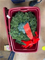 Suncast Totes with Wreaths