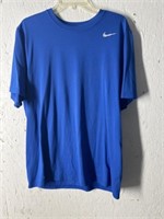 Blue Nike shirt szL