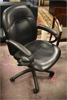 GLOBE LEATHER MID BACK CHAIR
