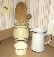 Pitcher and Utensil Holder