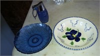 PLATES WITH BLUE GLASS PIECE