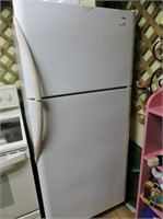 Fridgedaire Fridge