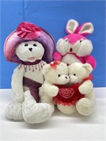 four stuffed bears