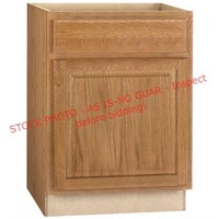 H.B. - Base Cabinet, Medium Oak, 24x34.5x24in