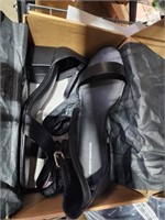 12.5 Amazon Essentials womens Nola Heeled Sandal