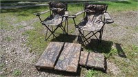 2 Folding Camo Camp Chairs & 2 Seat Cushions