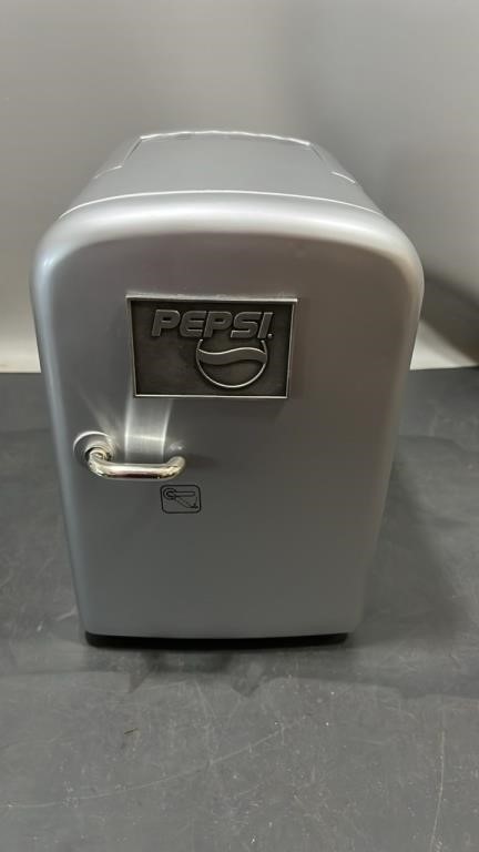 Pepsi, mini cooler and warmer