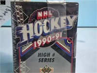 Box of unopened upper deck NHL 1990-1991