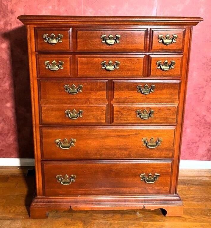 quality made chest of drawers- VG codnition