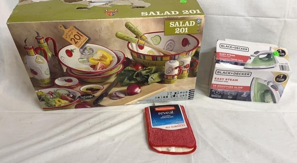 17 pc Salad 201 Set, Black & Decker Iron &