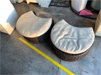 2 patio ottomans with cushions