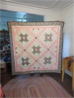 QUILT - PINK WHITE AND GREEN