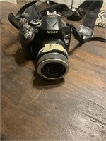Nikon D5200 Camera- Untested