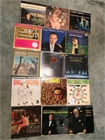 703 - LOT OF VINTAGE VINYL RECORDS (G)