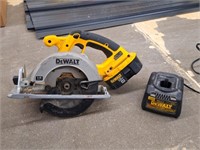 DeWalt circular Saw, Battery & Charger
