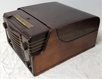 Westinghouse H-122 Radio Phonograph Set